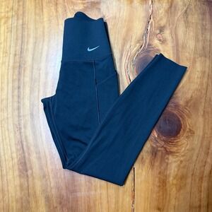 Nike Universe Women's Leggings Small Dri-Fit Athletic High Waist K3-17